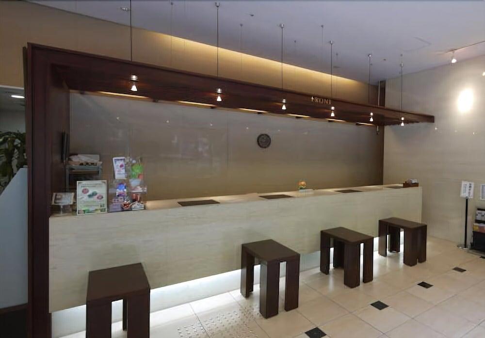 大阪本町路线客栈酒店 外观 照片