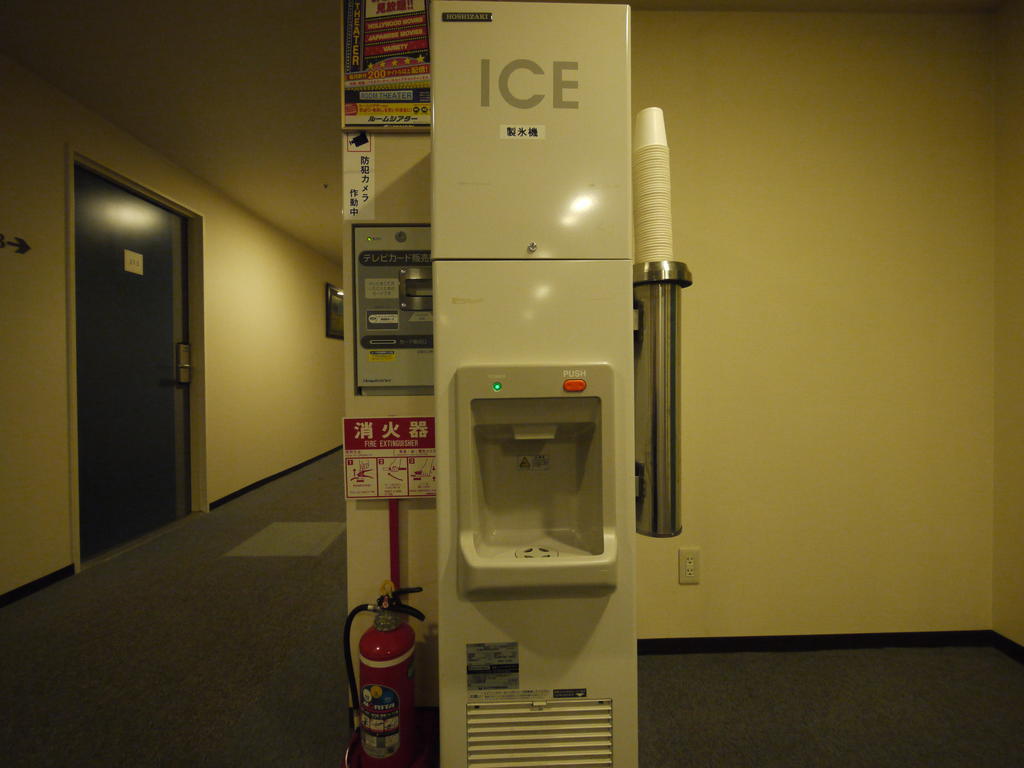 大阪本町路线客栈酒店 外观 照片